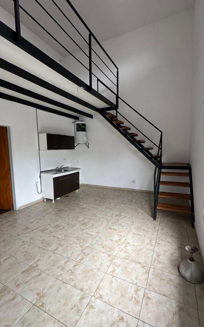 Foto de ALQUILER – DEPARTAMENTO 2 AMBIENTES TIPO LOFT – TEMPERLEY, imagen 4