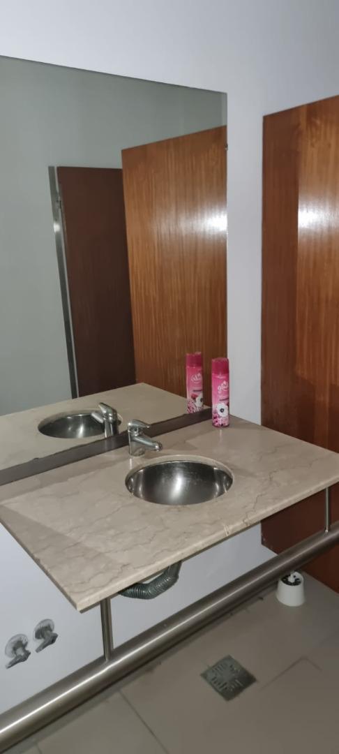 Edificio Comercial - Retiro- 7 pisos mas PB y Subsuelo