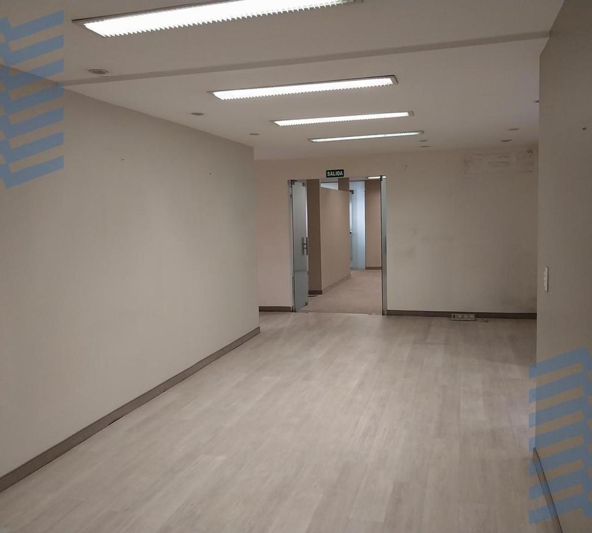 Oficina, San Nicolás, Alquiler Comercial con Cochera 2