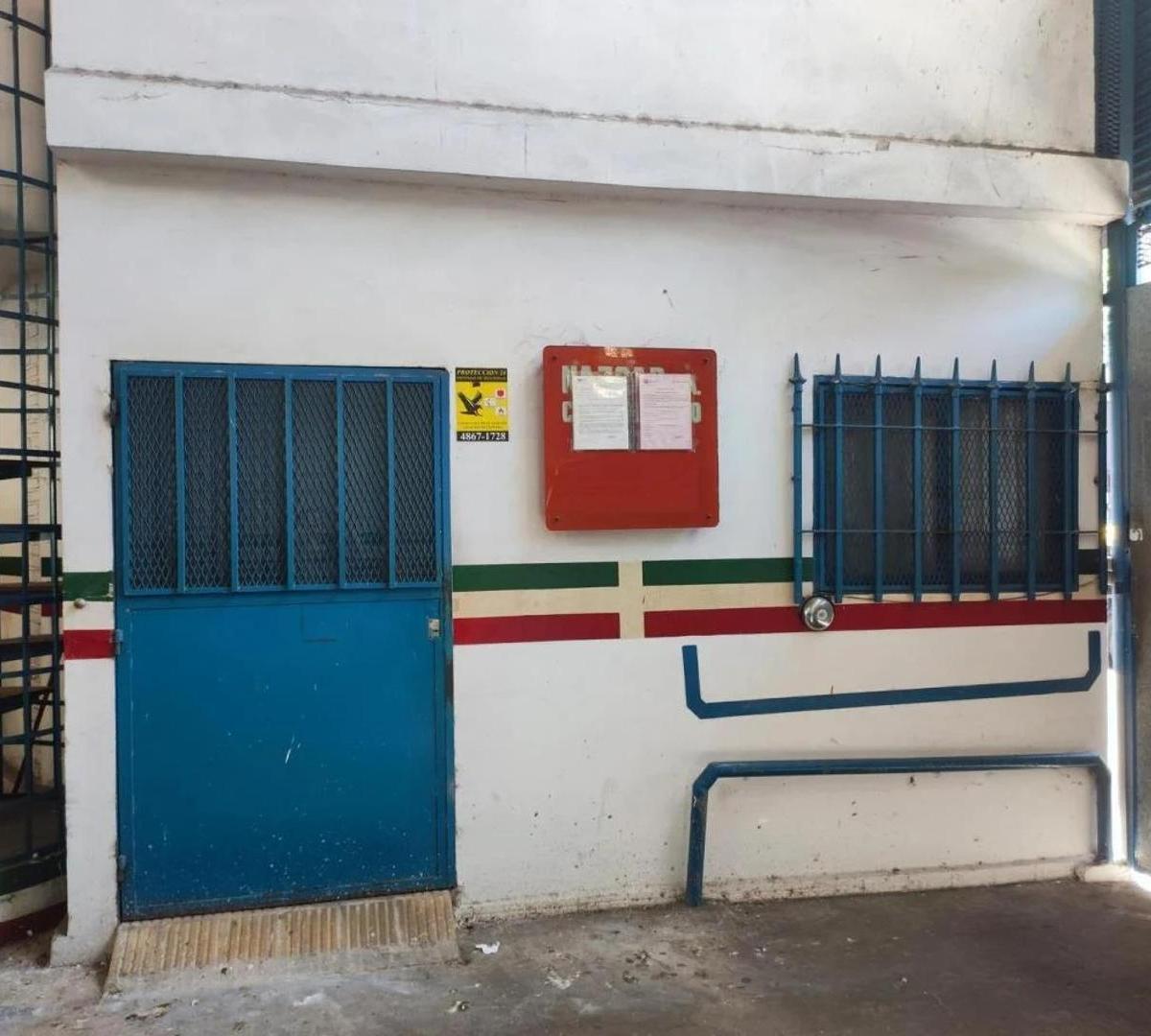 Galpon, Boedo, Castro 1600, Sup. Cub. 898 m², Mixtura 2 3
