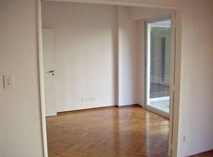 Quintana al 60, entre Parera y 5 esquinas, ctfe. a pulmon. Reciclado.  Sin muebles 4
