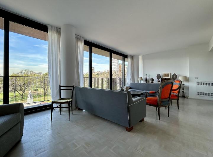 Espectacular departamento con excelente vista en edificio de Gran categoria 3