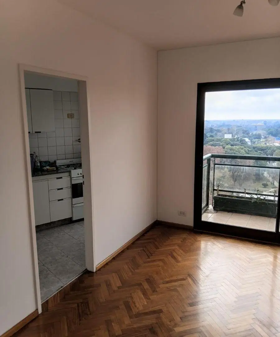 MARAVILLOSO 2 AMBIENTES . PISO ALTO .VISTA UNICA –COCHERA OPTATIVA 3