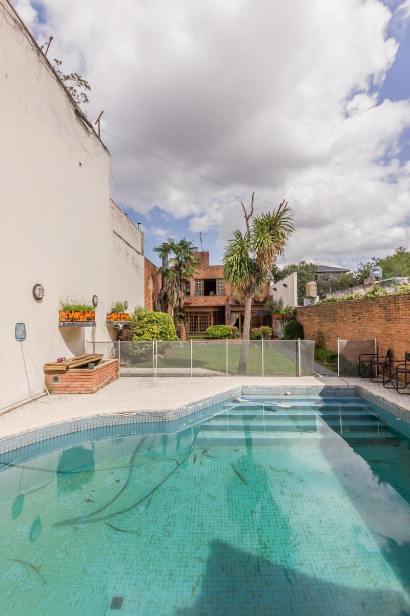 Casa 2 Plantas 7 Ambientes, Coch X 2 Autos Piscina Parrilla Jardin 2