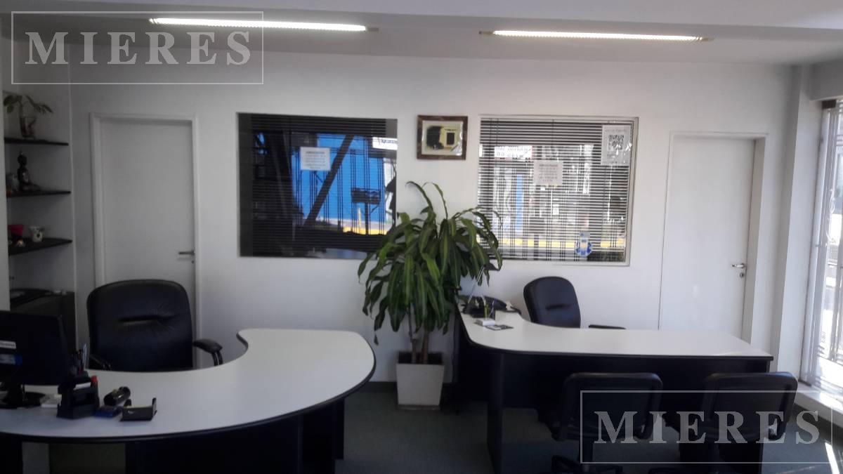 Excelente Local en venta en Victoria, San Fernando.