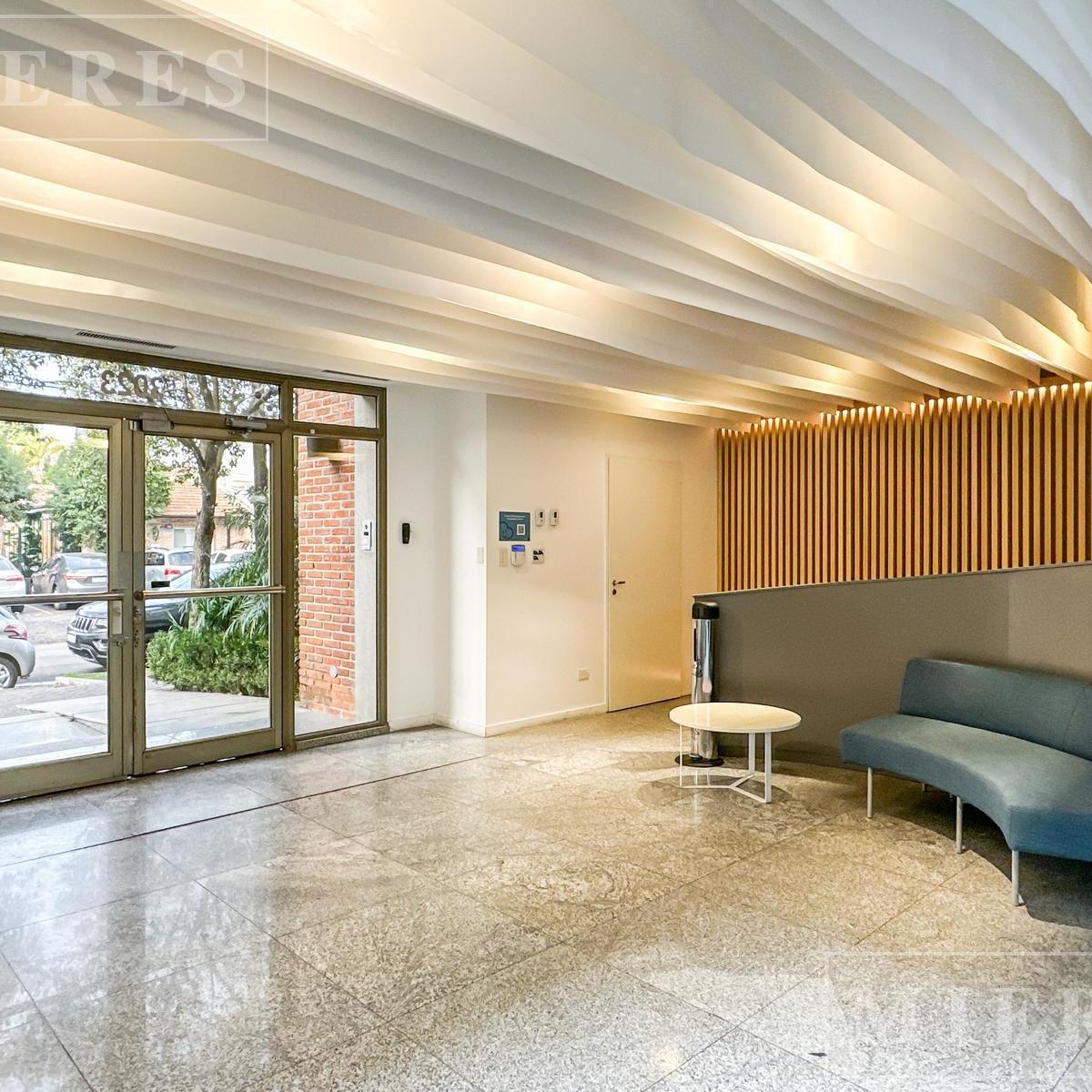 Foto de Excelente Edificio de Oficinas en Venta con Rta. - 1400 m² - San Isidro, imagen 3