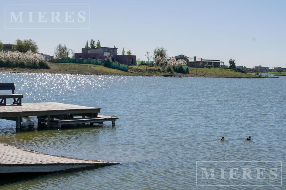 Lote en venta a la laguna en área 5 San Sebastián