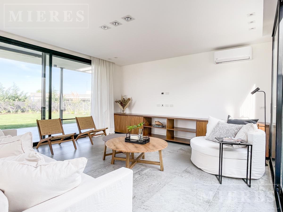 Apto credito Casa en venta en Area 5 San Sebastian