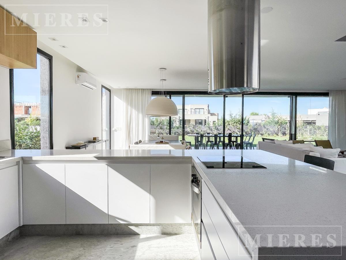 Foto de Apto credito Casa en venta en Area 5 San Sebastian, imagen 3