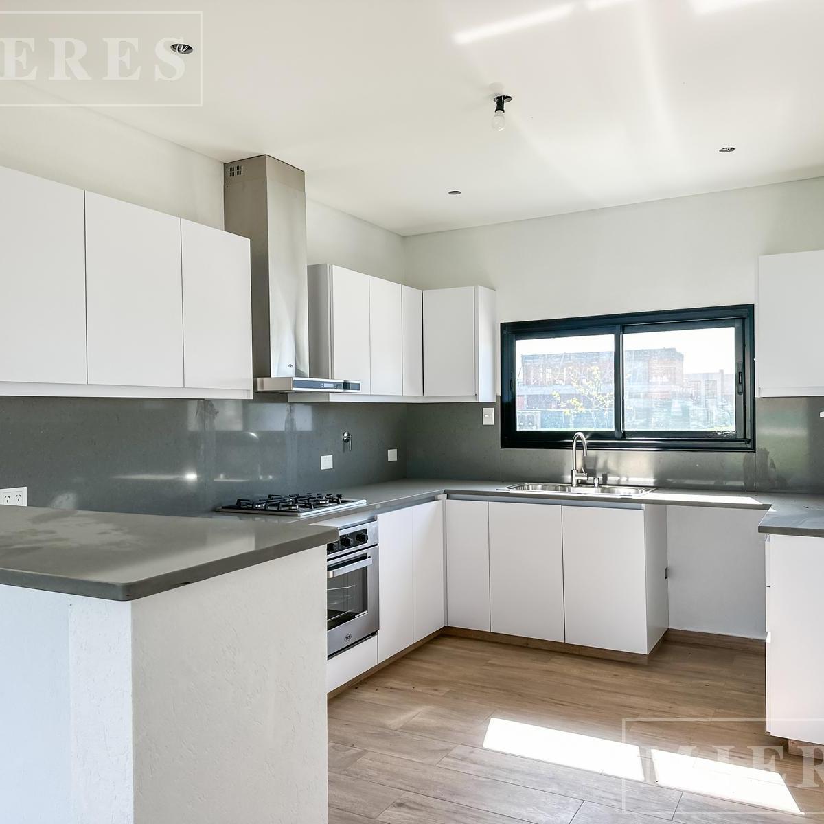 Casa en Venta Sobre Lote Interno en Puertos Barrio Riberas 2