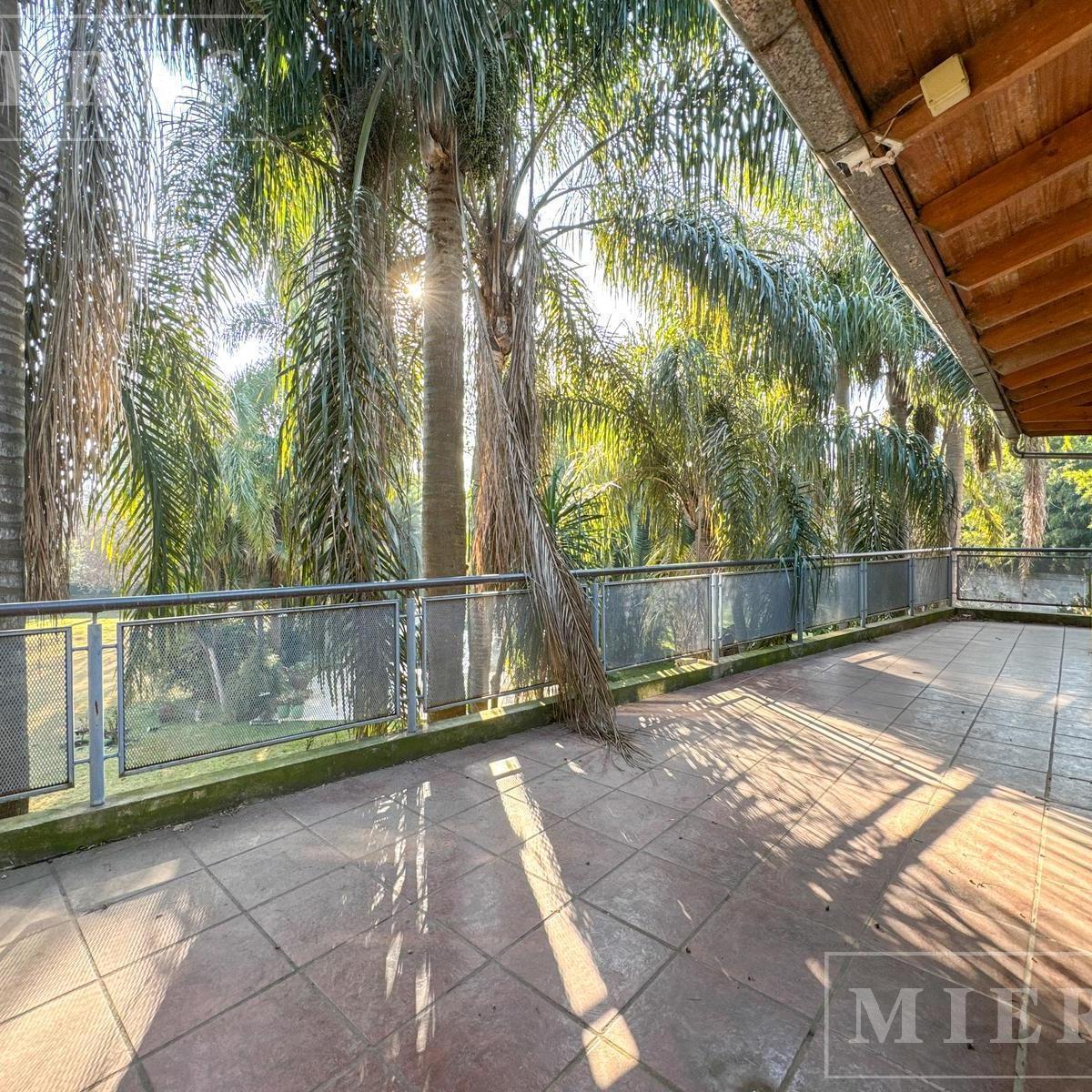 Casa en venta con renta barrio abierto Ingeniero Maschwitz calle Cordoba