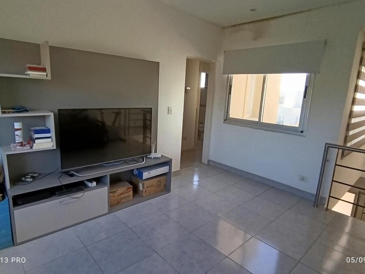 Casa en venta sobre lote interno San Matias area 5