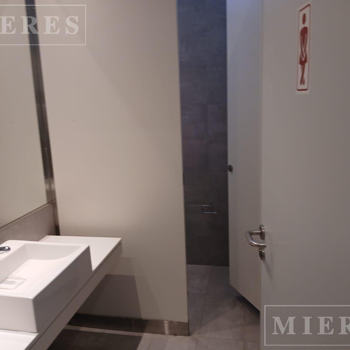 Foto de Oficina en Al Río de 216 m2 en alquiler - Libertador 101, Vte.Lopez, imagen 1