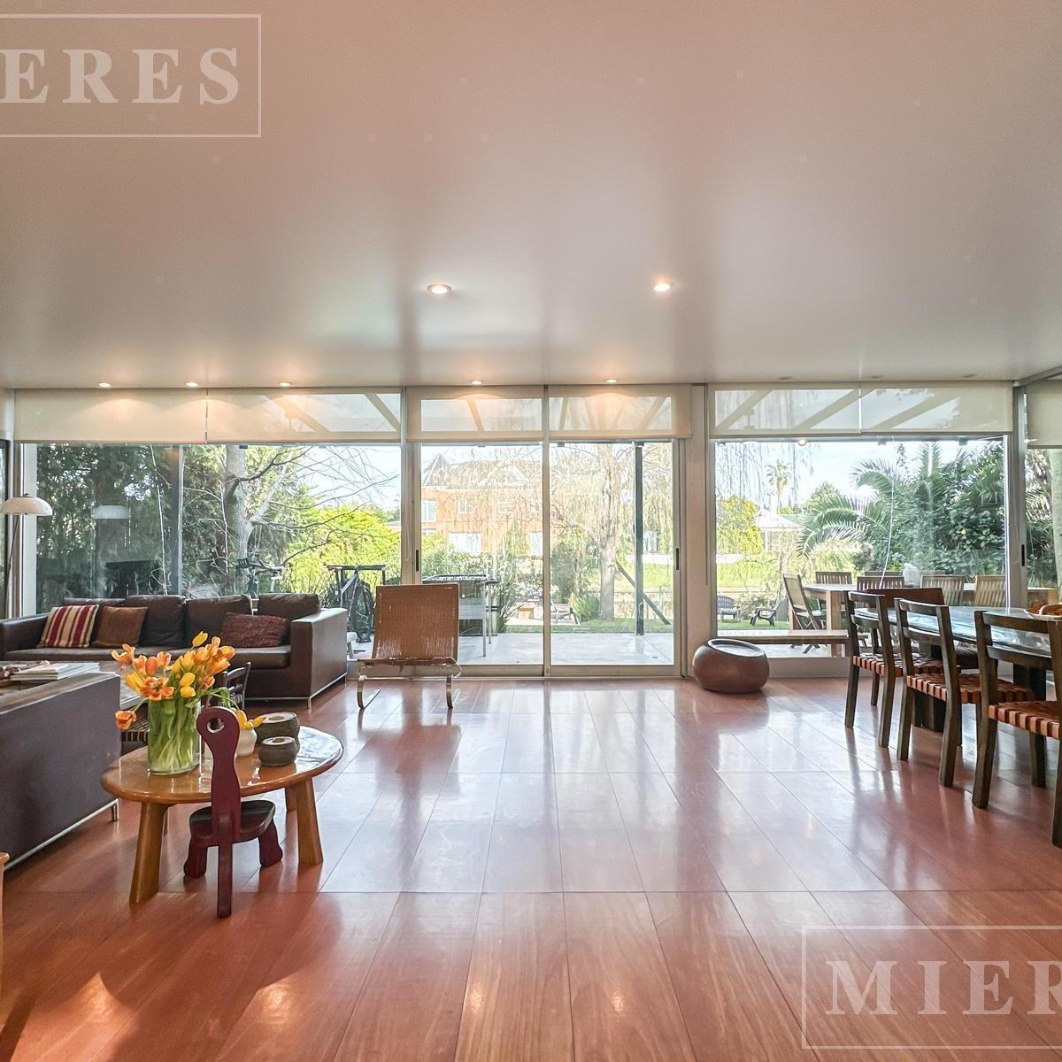Excelente Casa en Venta en El Barrio Cerrado Marina del Sol. 5
