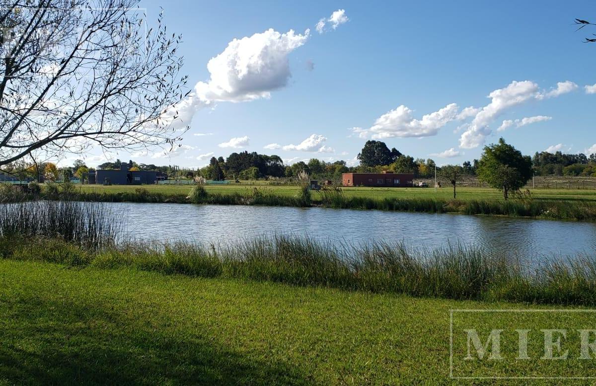 Lote en venta Barrio Privado Las Calandrias