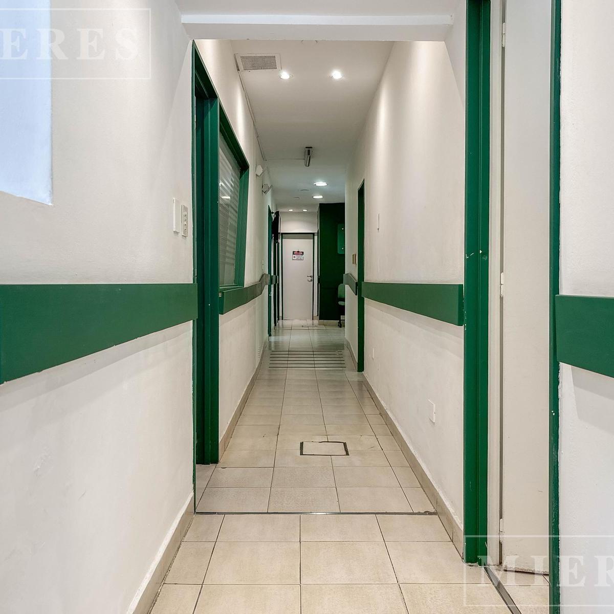 PH Para Consultorios/ Oficinas en Acassuso 2