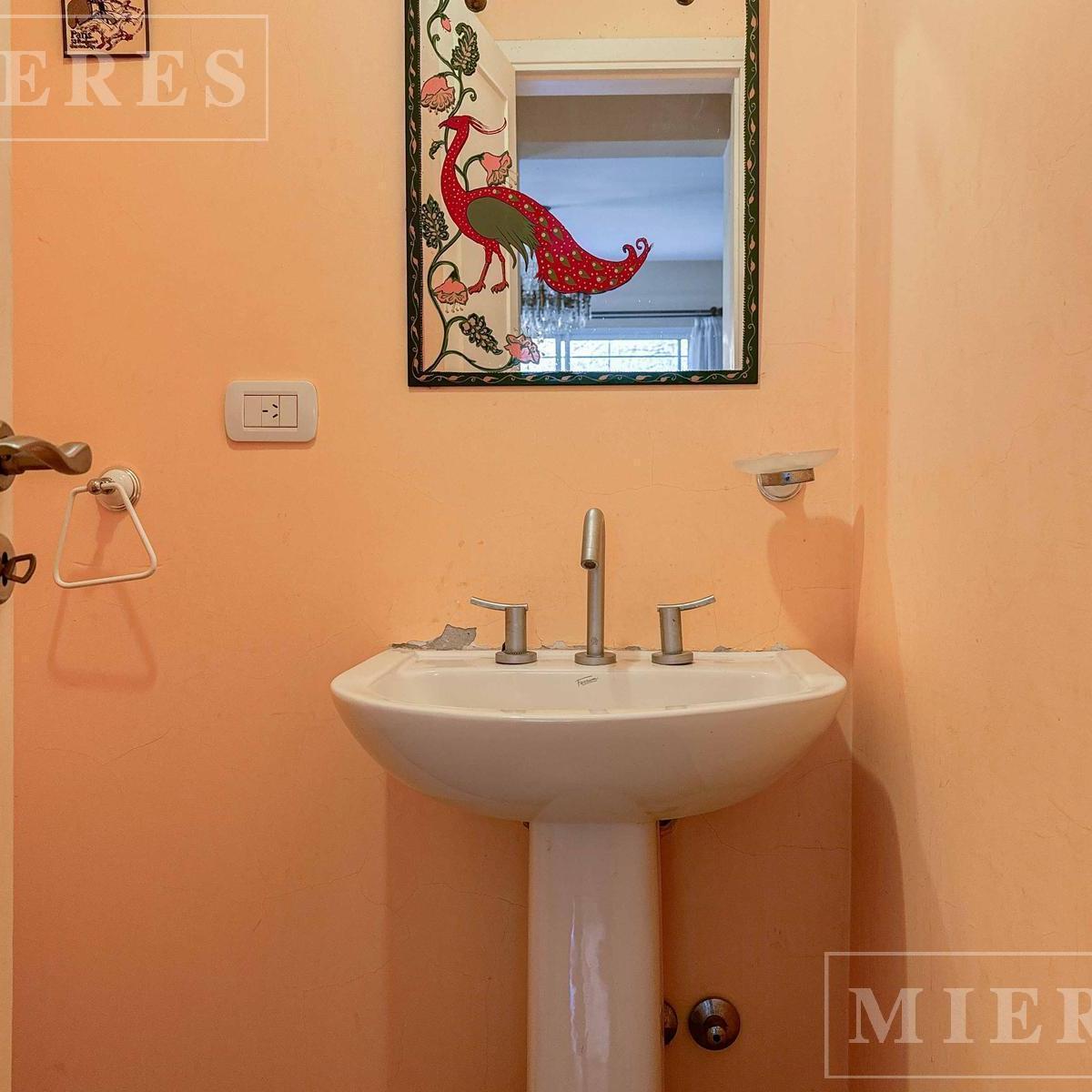 Casa en Acas. - Libert./solis 5
