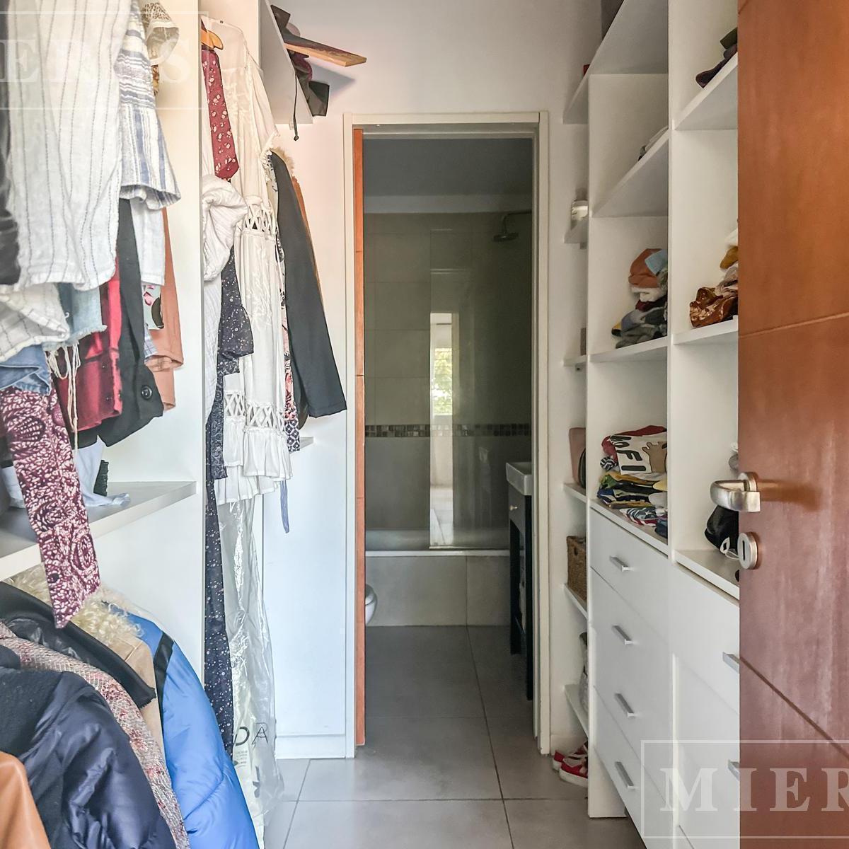 Dúplex con Excelente Ubicación en Las Lomas de San Isidro 5
