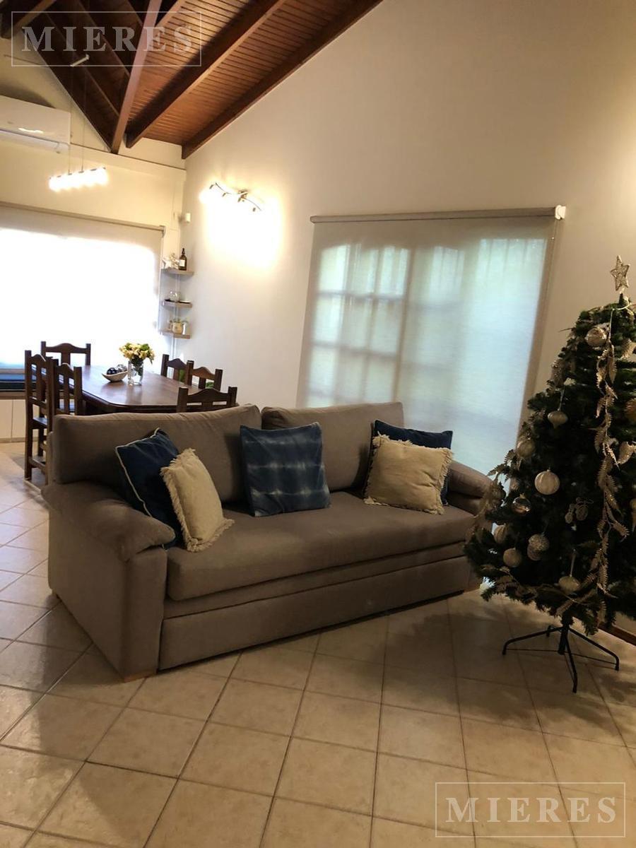 Foto de Casa en Venta Apto Crédito sobre calle Las Margaritas , Esc, imagen 2