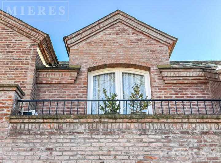 Importante casa en venta en Mayling Club de Campo 2