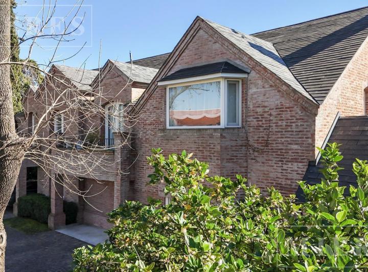 Importante casa en venta en Mayling Club de Campo 3