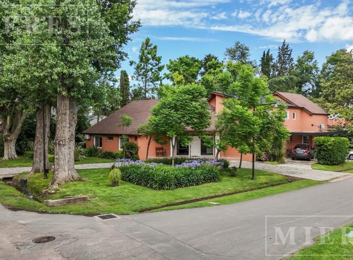 Casa en venta en Highland Park 4
