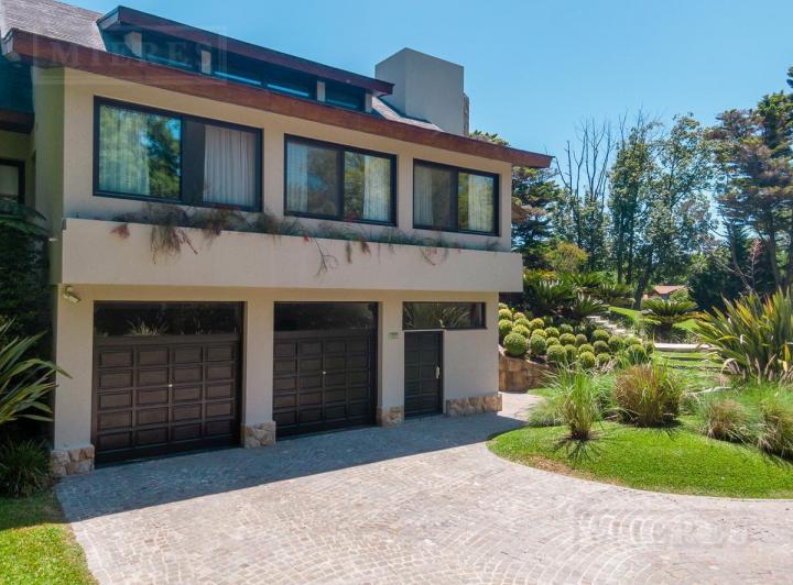 Excelente casa en venta totalmente equipada en Highland Park 2