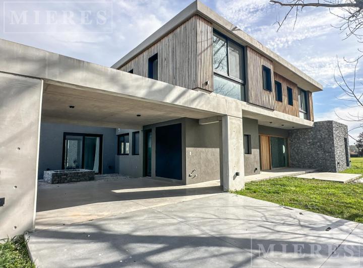 Lindísima casa en venta en Milord, Pilará 3