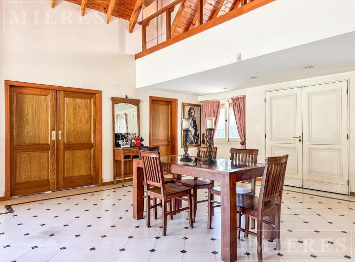 Importante casa en venta en Olivos Golf Club 5