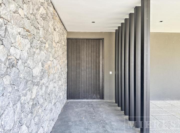 Casa en venta a estrenar sobre lote al lago en Virazón, Nordelta 5