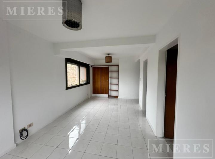Departamento monoambiente en alquiler en excelente zona de San Isidro 5