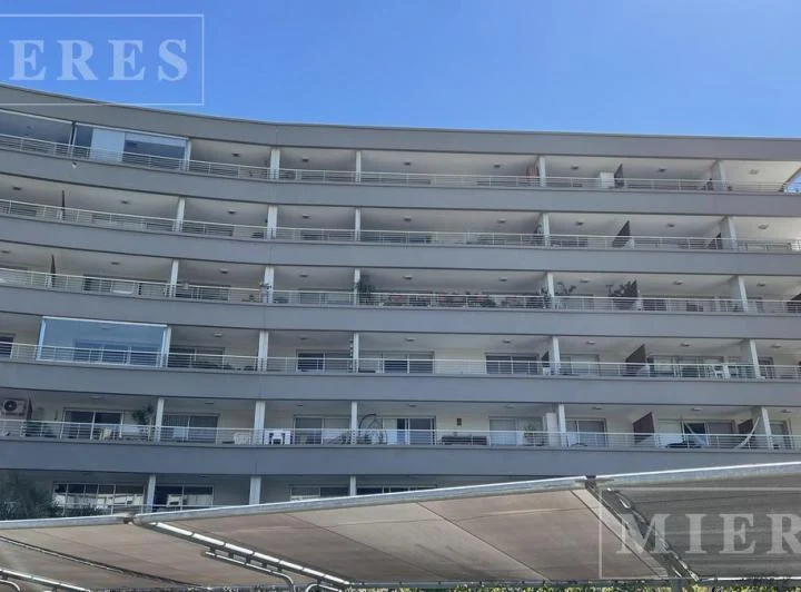 Monoambiente en Edificio El Faro, Portezuelo, en Alquiler Anual  Amoblado. 3