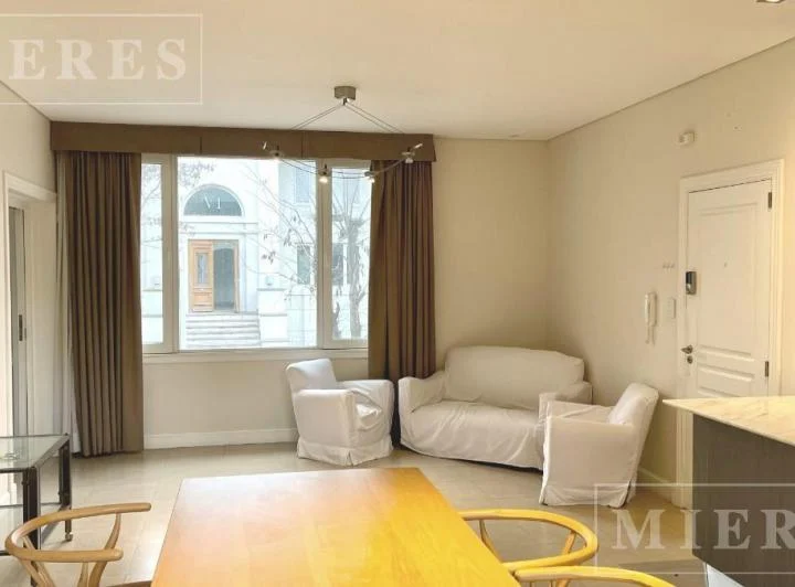 Excelente departamento de 3 ambientes con mejoras en Chateau del Palmar en Alquiler Sin muebles 2