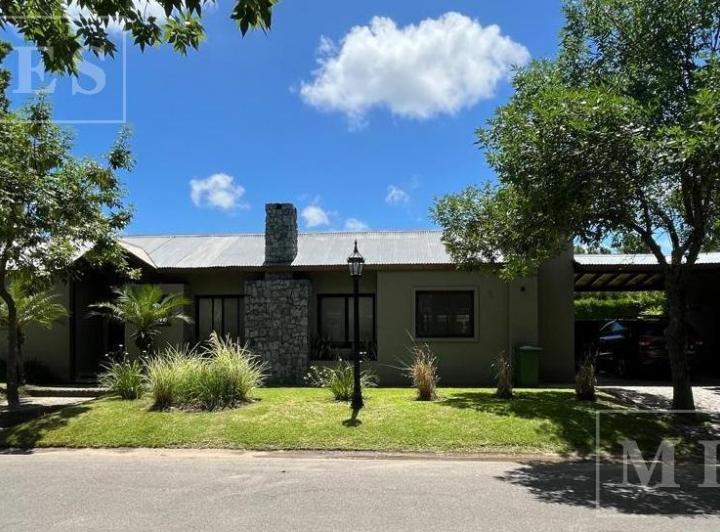 Casa en alquiler  de verano en el Barrio Santa  María de Tigre - Enero 1