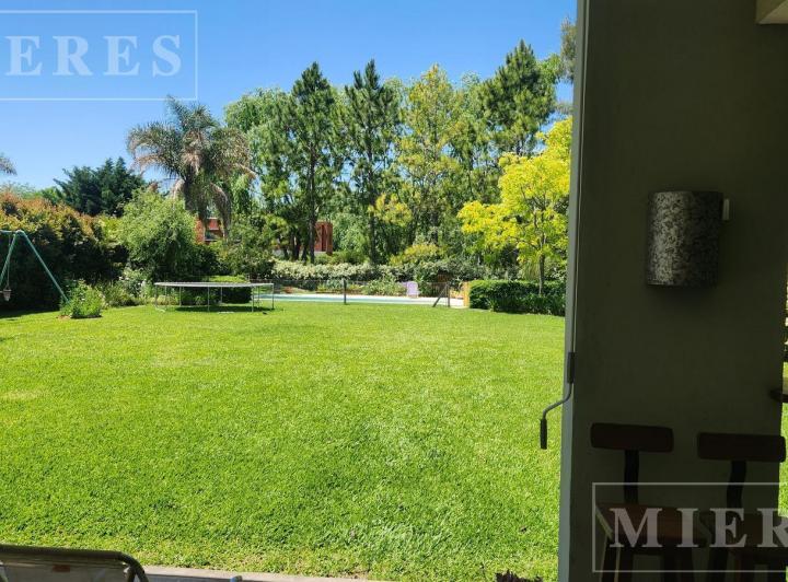 Alquiler de Verano en Santa Barbara, Bancalari 1