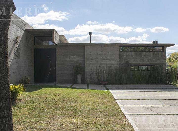 Casa en alquiler temporario por Enero o Febrero en Santa Guadalupe 1