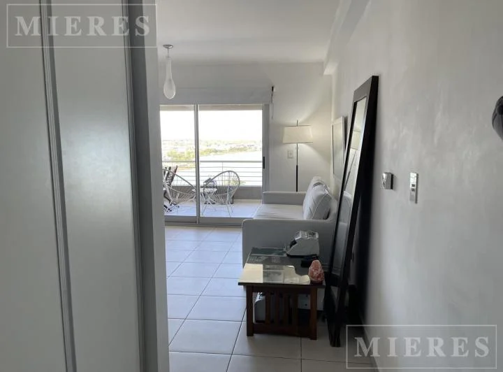 Monoambiente en Edificio El Faro, Portezuelo, en Alquiler Anual  Amoblado. 1