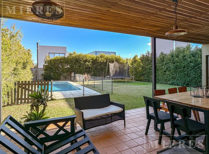 Casa en Alquiler Anual amoblado - Vila Marina I 3