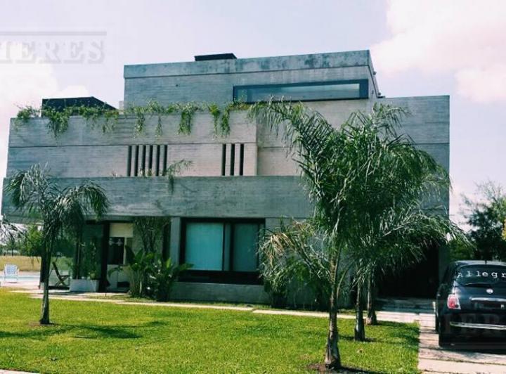 Espectacular casa en Alquiler al Río - Santa Catalina, Villanueva 2