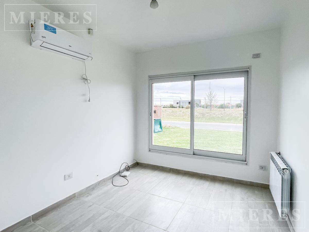 Foto de Casa en alquiler anual en San Sebastián área 9, a la laguna, imagen 1