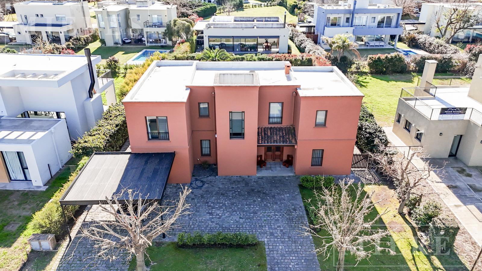 Casa en Alquiler Anual en Haras Santa Maria Barrio Los Eucaliptos