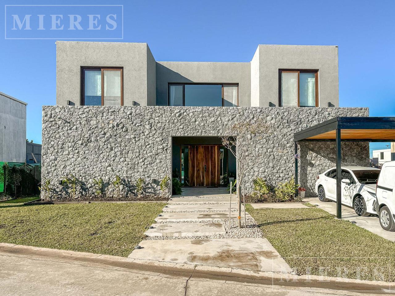 Casa en Laguna Grande