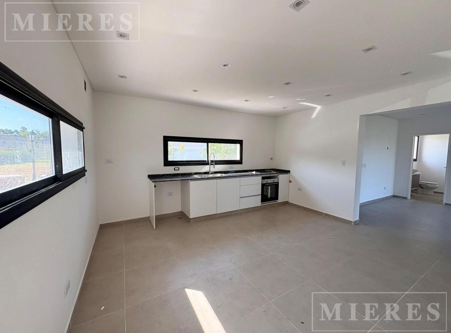 Casa en venta en Santa Lucia, Pilar del Este