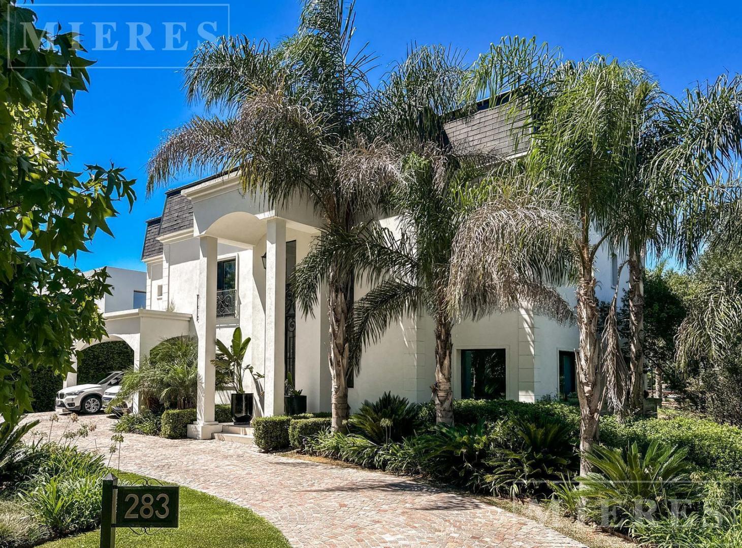 Casa en venta en Albanueva a la laguna