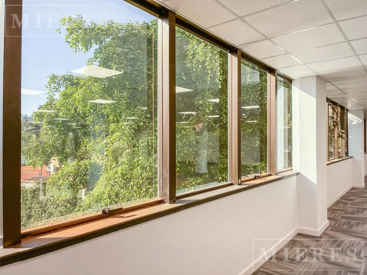 Oficina en Alquiler de 620 m² sobre Av. del Libertador - Vicente López 4
