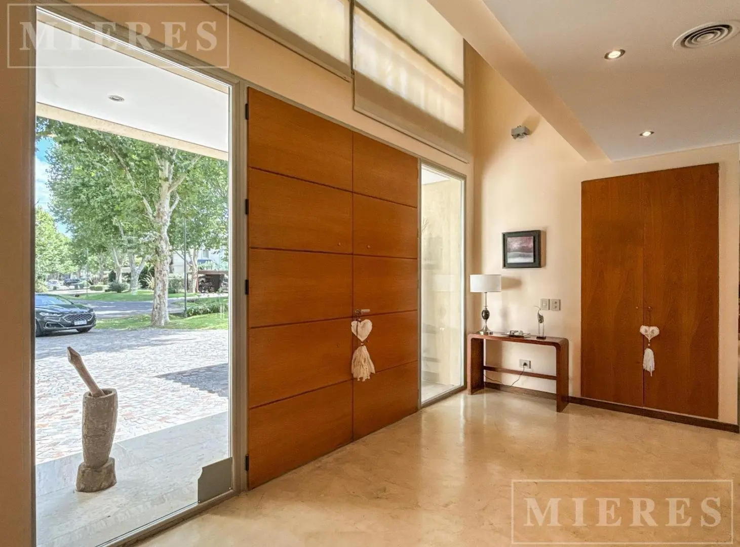 Casa en venta en Ayres de Pilar 3