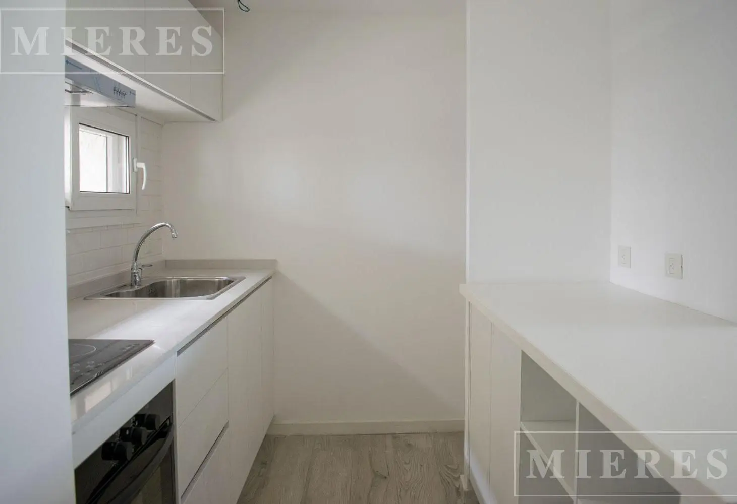 Departamento en venta en ZUG Caamaño 1