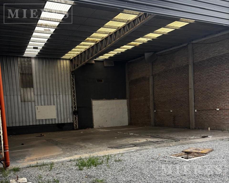 Local de 220m² en alquiler en Tortuguitas, Pilar