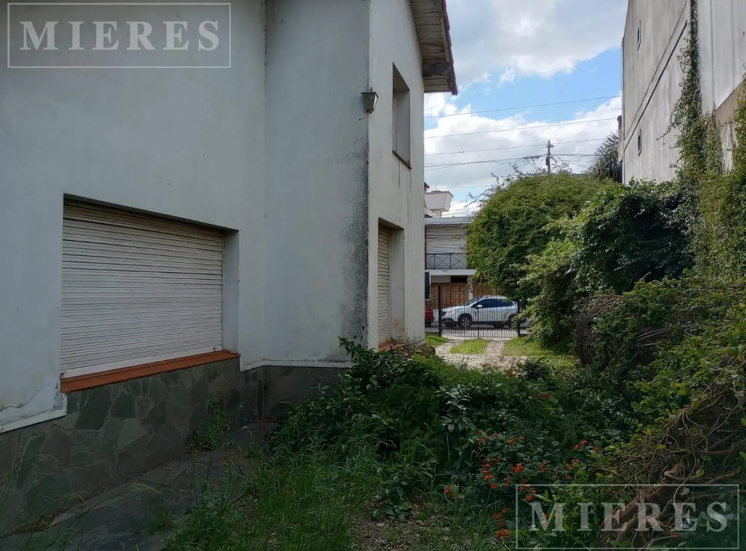 Lote de 536m² en venta en Garín 5