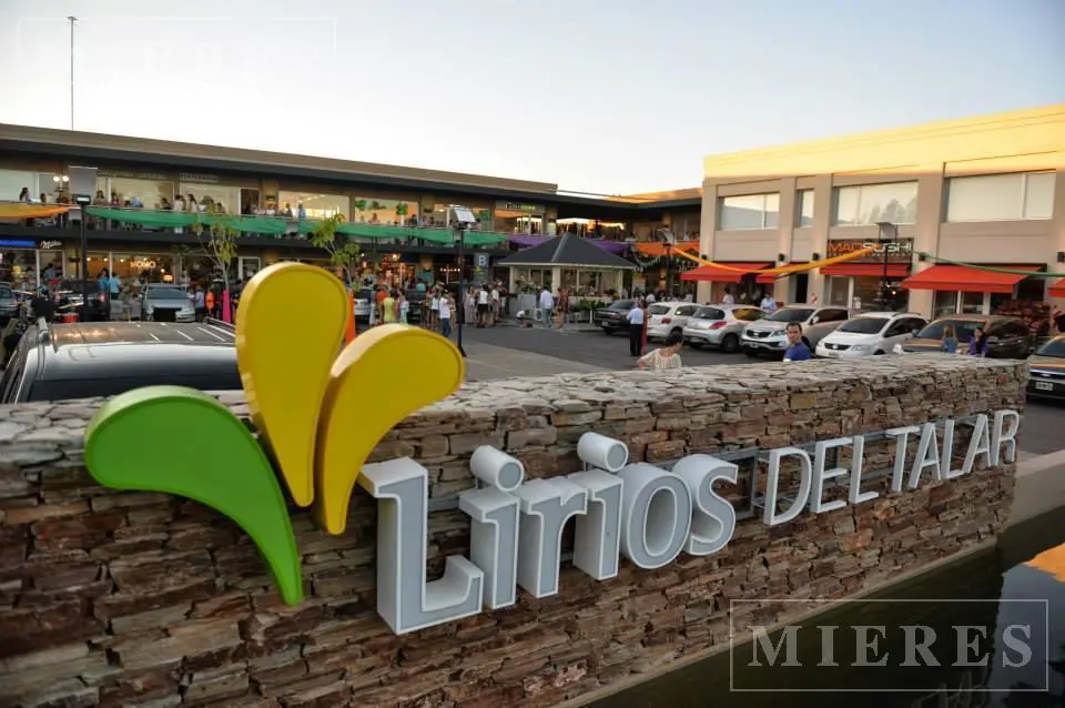 Consultorio Medico a la Venta en Lirios del Talar 1